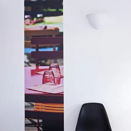 Acqua Vatos Santorini Kamári