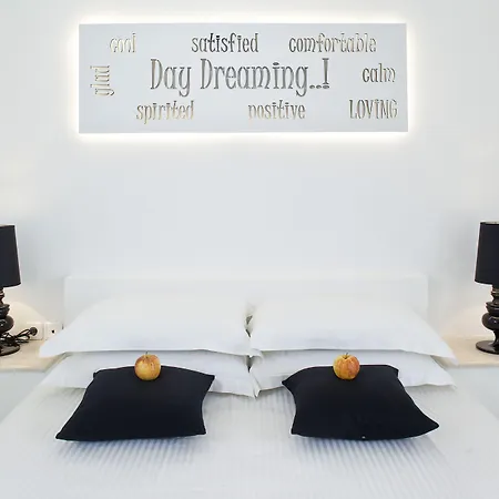 Acqua Vatos Santorini