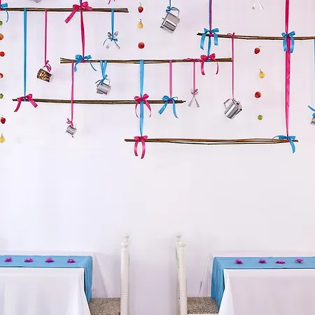 Acqua Vatos Santorini Kamári