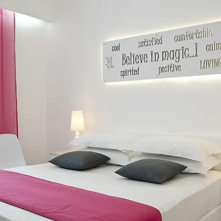 ホテル Acqua Vatos Santorini 3*
