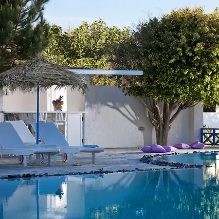 Acqua Vatos Santorini Kamári