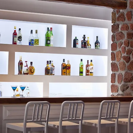 Acqua Vatos Santorini ホテル