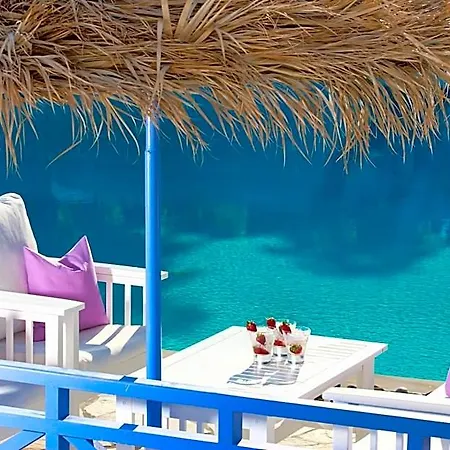 Acqua Vatos Santorini מלון