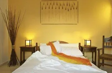 Acqua Vatos Santorini Отель Камари
