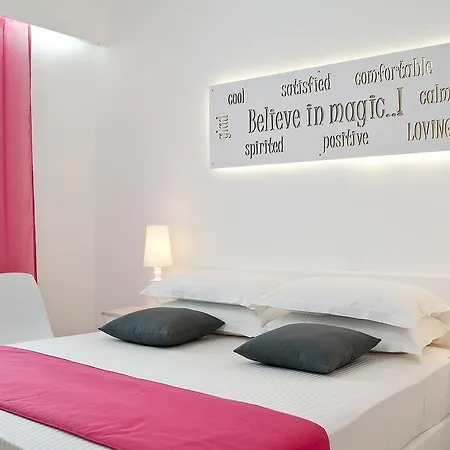 Acqua Vatos Santorini 3* Kamári