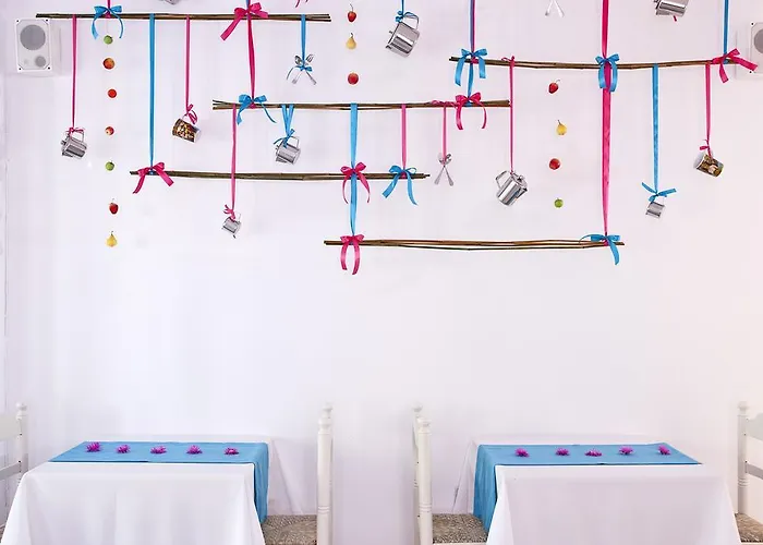 Acqua Vatos Santorini Kamári