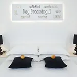 Acqua Vatos Santorini Hotel Kamári